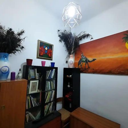 Private Room In A Quiet Apartment In The City Center Mailand Exterior foto